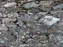 Sauber gelegte Steine in der Wand des Forts
