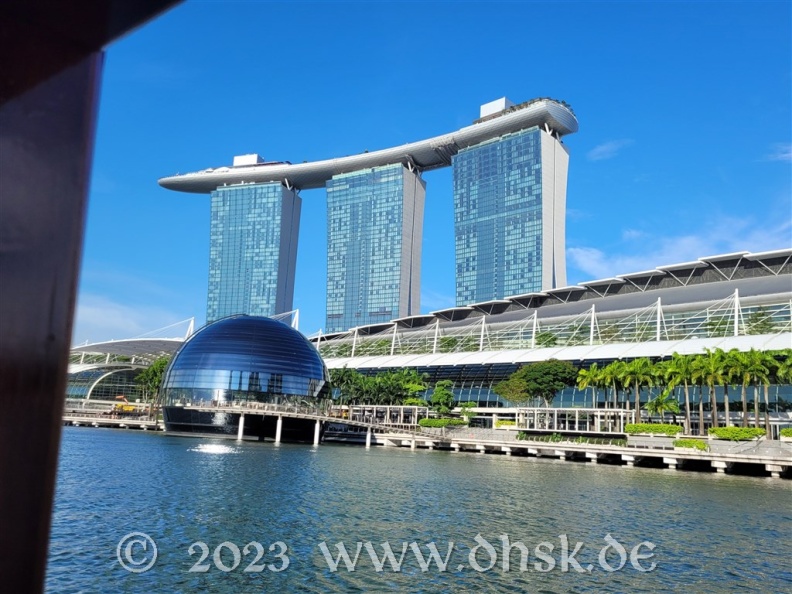 Singapore_River_Boat_Tour_16.jpg