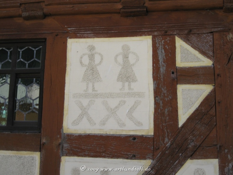 Hier die Seitenwand etwas näher - IMG_0099.jpg IMG_0099.jpg